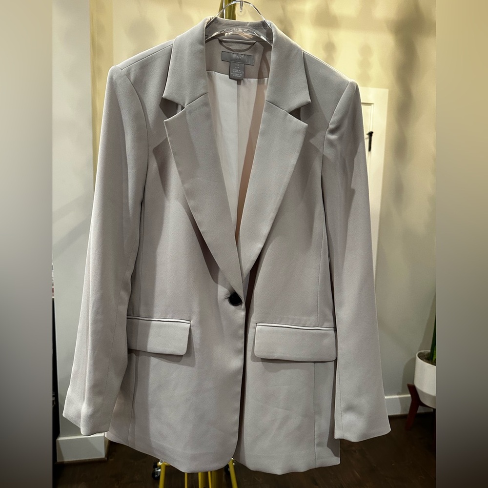 H&M Relaxed Fit Neutral Blazer Women’s Small